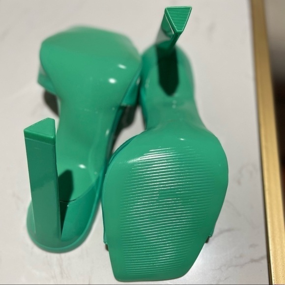 Nine West heeled slide sandals size 6M - Picture 5 of 7